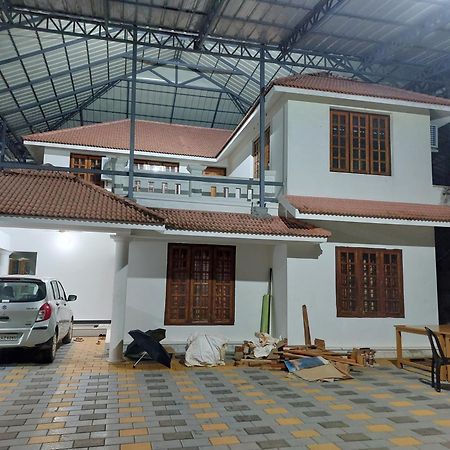 Water Gate Tourist Home And Resorts Mundrothuruth Ngoại thất bức ảnh