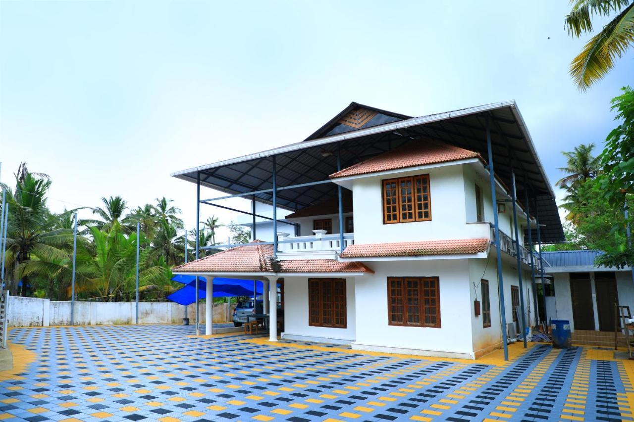 Water Gate Tourist Home And Resorts Mundrothuruth Ngoại thất bức ảnh