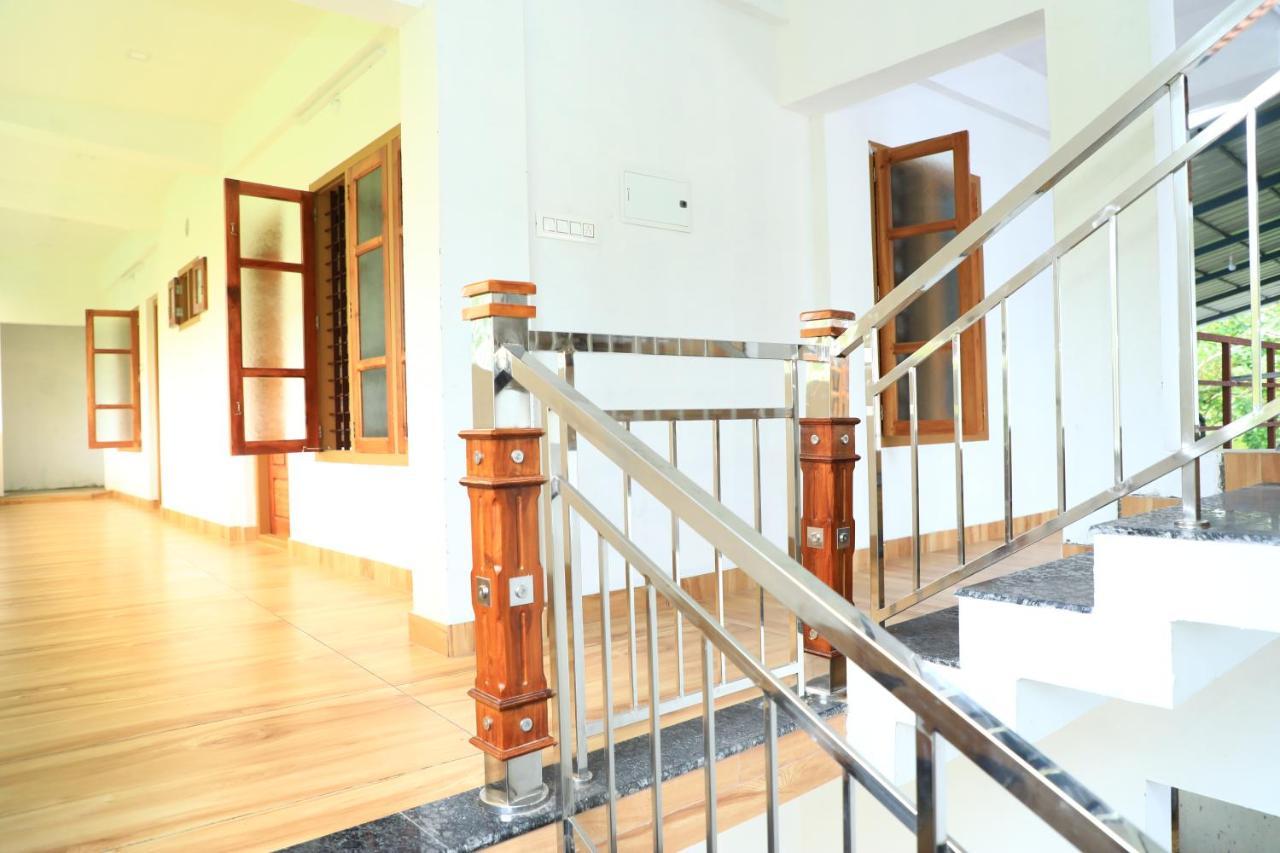 Water Gate Tourist Home And Resorts Mundrothuruth Ngoại thất bức ảnh