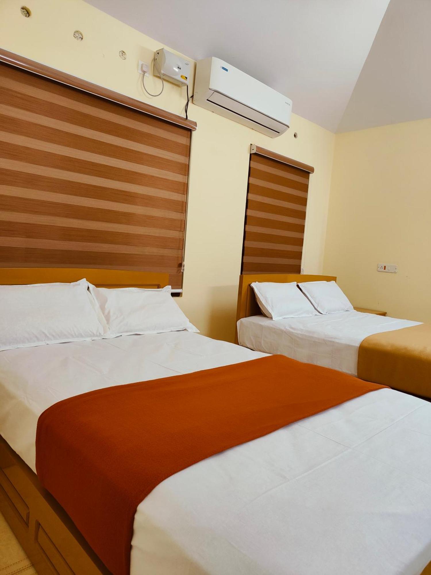 Water Gate Tourist Home And Resorts Mundrothuruth Ngoại thất bức ảnh