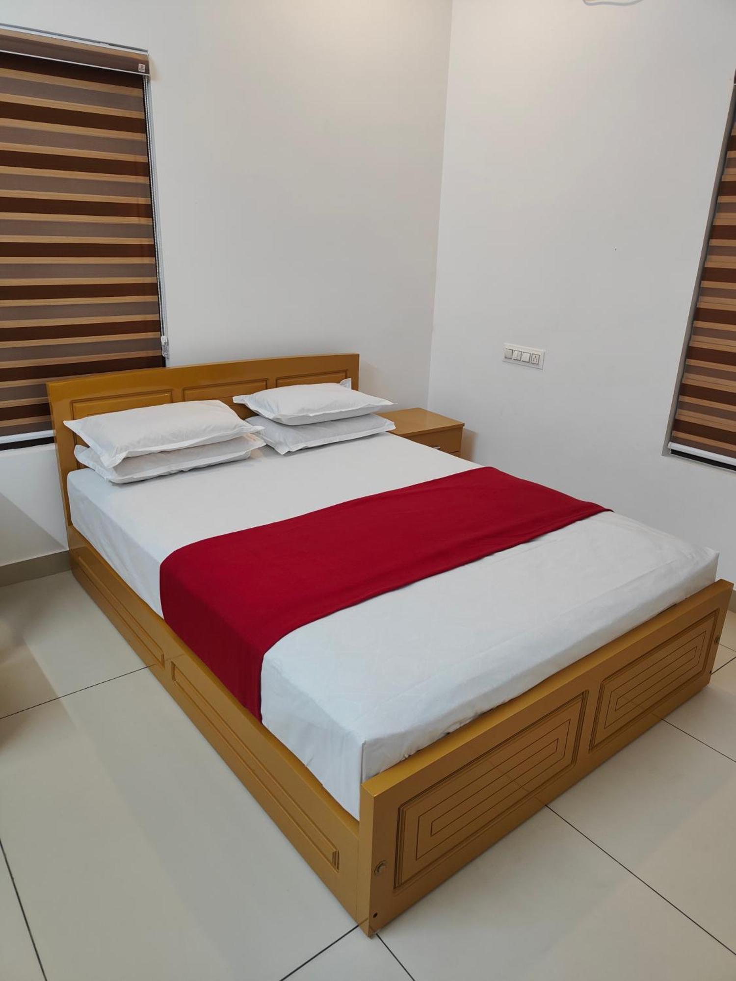 Water Gate Tourist Home And Resorts Mundrothuruth Ngoại thất bức ảnh
